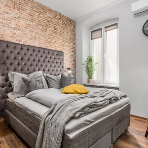 https://apartments-porto-marina.primorje-gorskikotar.com