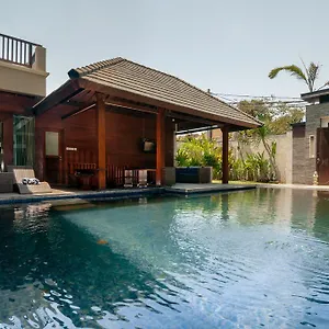 https://villa-mewah.hotelsseminyak.net